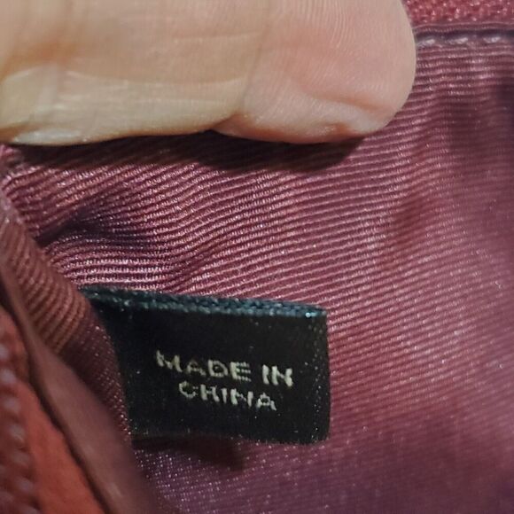 Coach Patent Leather Zip Top Wristlet Wallet Pouch Burgundy Red Color Bronze Hdw - Picture 8 of 8